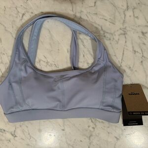 NWT Nike Lavender Crossback Sports Bra Women’s Medium